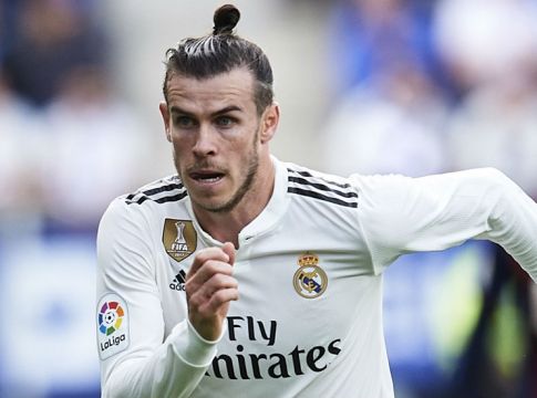 Το ανάποδο ψαλίδι του Μπέιλ για καλό σκοπό (vid)