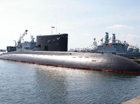 Γέμισε η Μεσόγειος με ρωσικά υποβρύχια, φρεγάτες και αντιτορπιλικά