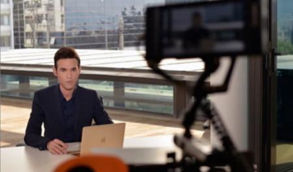 Μένιος Φουρθιώτης: Έκπληξη το νέο επαγγελματικό του βήμα που ανακοίνωσε ο ίδιος