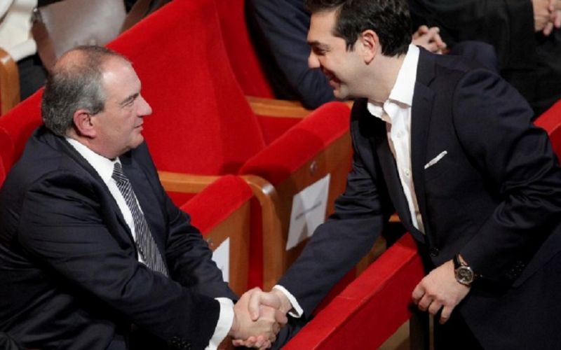 Άνοιξε πόλεμο ο Τσίπρας στον Καραμανλή; Τελειώνει ο «κρυφός δεσμός» με την καραμανλική ομάδα