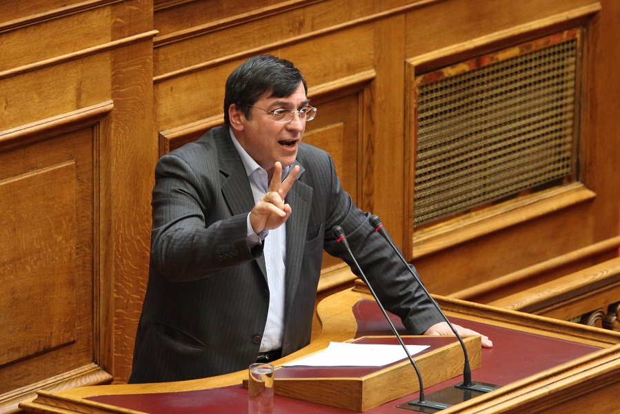 Υποψήφιος Δήμαρχος στην Πάτρα έβγαλε το προεκλογικό σποτάκι της χρονιάς (vid)