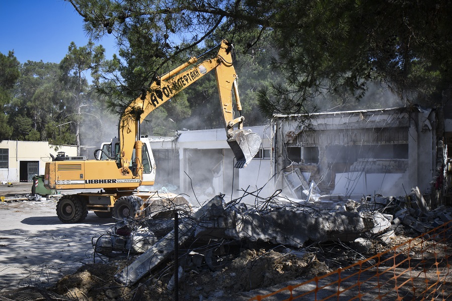 ΑΕΚ: Γκρεμίζονται όλα τα αυθαίρετα του Δήμου στο Άλσος