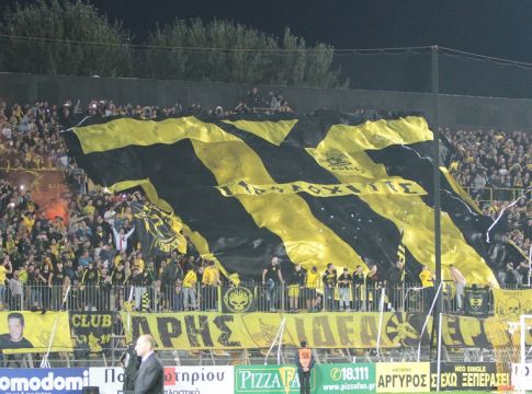 Άρης: Οι Πασχαλινές λαμπάδες στην μπουτίκ της ΠΑΕ