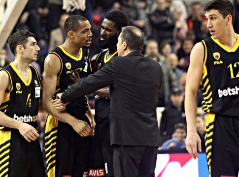 Διπλός «πονοκέφαλος» για Μπάνκι ενόψει Παναθηναϊκού