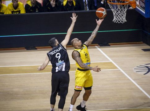 ΑΕΚ: Με Θίοντορ και Ξανθόπουλο κόντρα στη Μπάμπεργκ