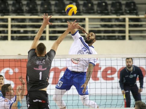 Φέργκιουσον: «Ντρέπομαι για ο,τι έγινε, με έφτυναν και με φώναζαν μαϊμού»