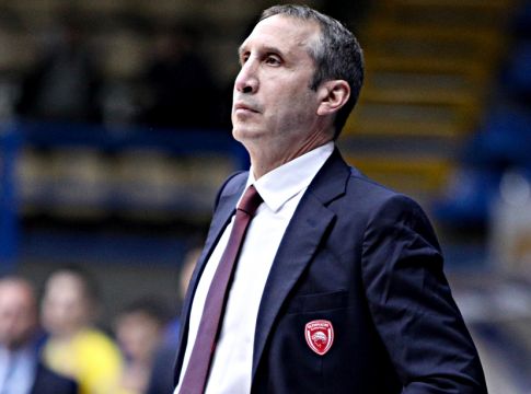 Μπλατ: «Καταρρεύσαμε σε κάποια σημεία στην άμυνα»