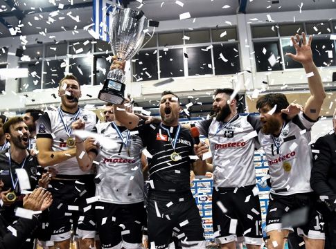 ΠΑΟΚ: Η απονομή στους Κυπελλούχους (vid)
