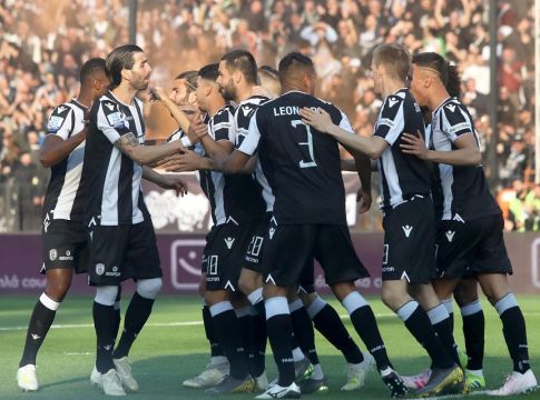 Ασταμάτητος ο ΠΑΟΚ: 4-0 με Βαρέλα και Σάκχοφ (vids)