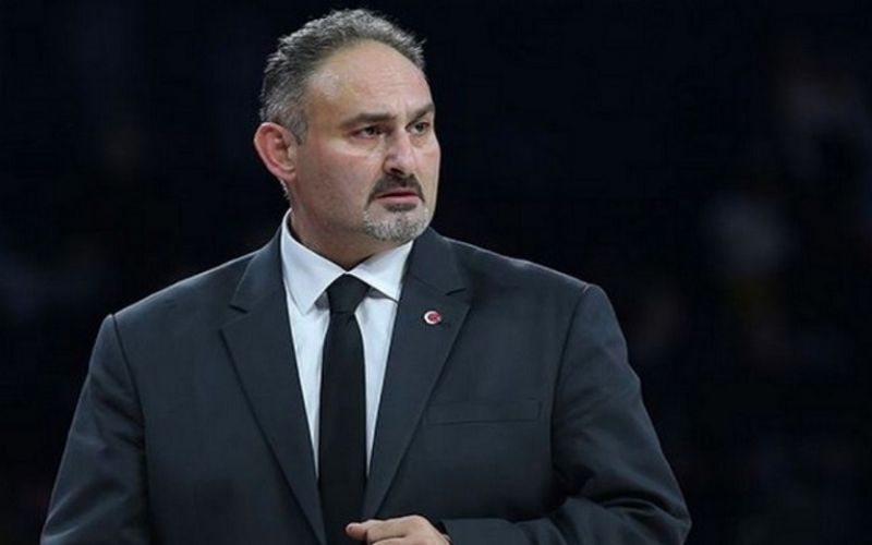 Ερνάκ: «Να κλείσουμε τη σεζόν με νίκη στο ΣΕΦ»