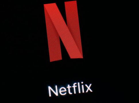 Το Netflix «έκοψε» ξαφνικά κορυφαία σειρά και προκάλεσε κακό χαμό