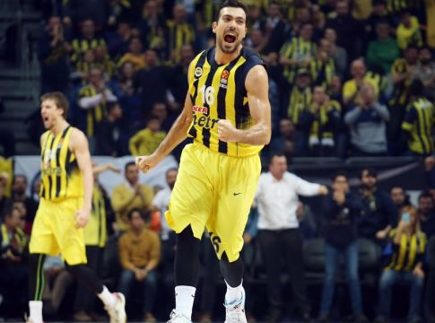 Σλούκας: «Γι’ αυτό δουλέψαμε όλη τη χρονιά…»