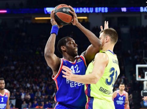 Αναντολού Εφές – Μπαρτσελόνα 75-68