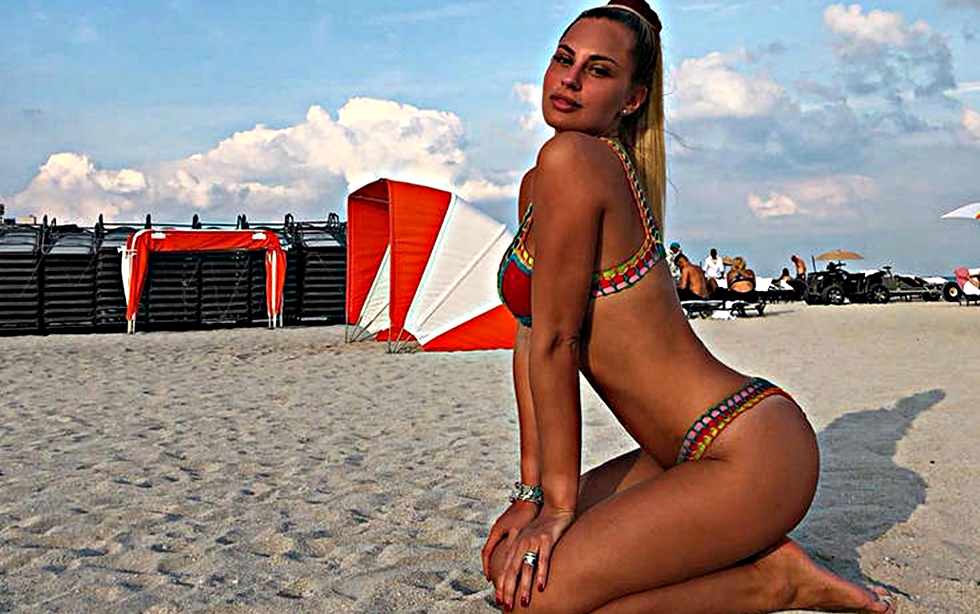 Η Francesca Brambilla είναι η εκρηκτική γειτόνισσα (pics)