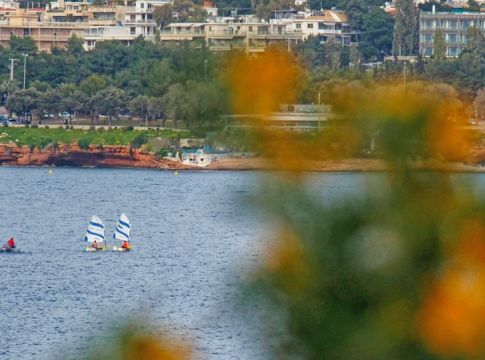 Καιρός: Μεγάλο Σάββατο με ήλιο και… μπόρες