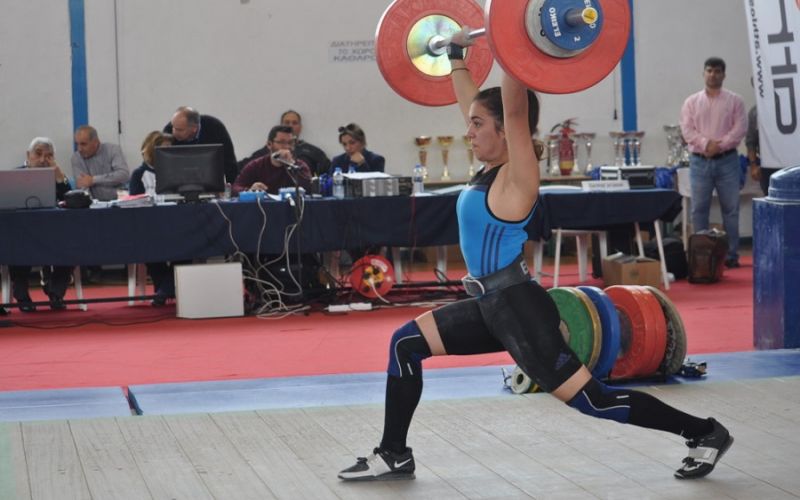 Πλούσια κι εντυπωσιακή η πρώτη ημέρα των Πανελληνίων πρωταθλημάτων Άρσης Βαρών (vid)