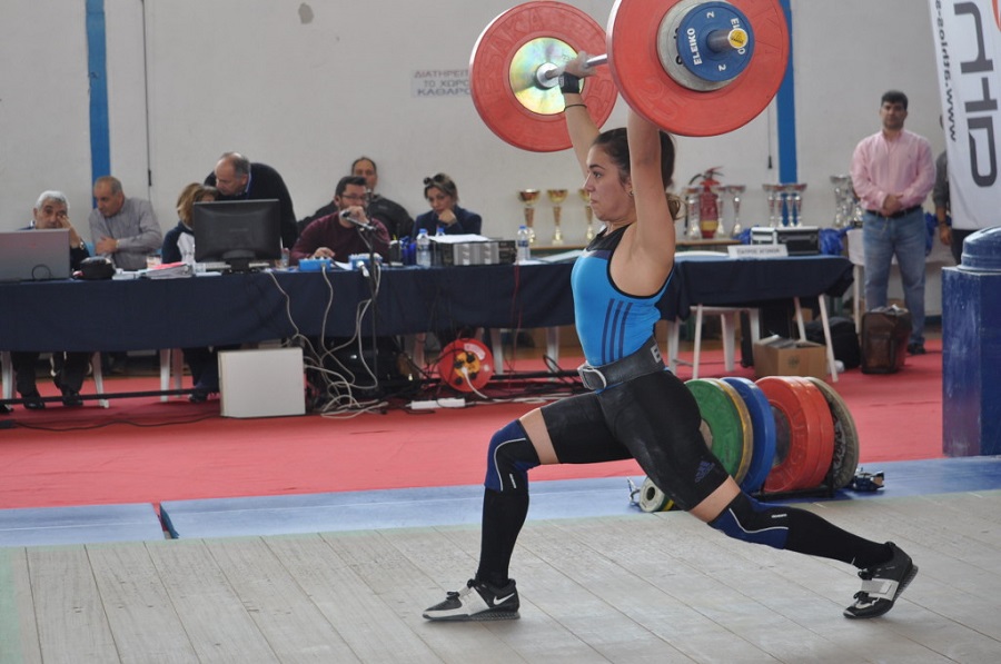 Πλούσια κι εντυπωσιακή η πρώτη ημέρα των Πανελληνίων πρωταθλημάτων Άρσης Βαρών (vid)