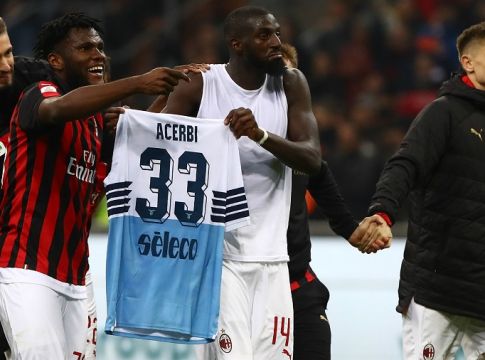 «Πυροσβεστική» παρέμβαση της Μίλαν για το συμβάν με τον Ατσέρμπι