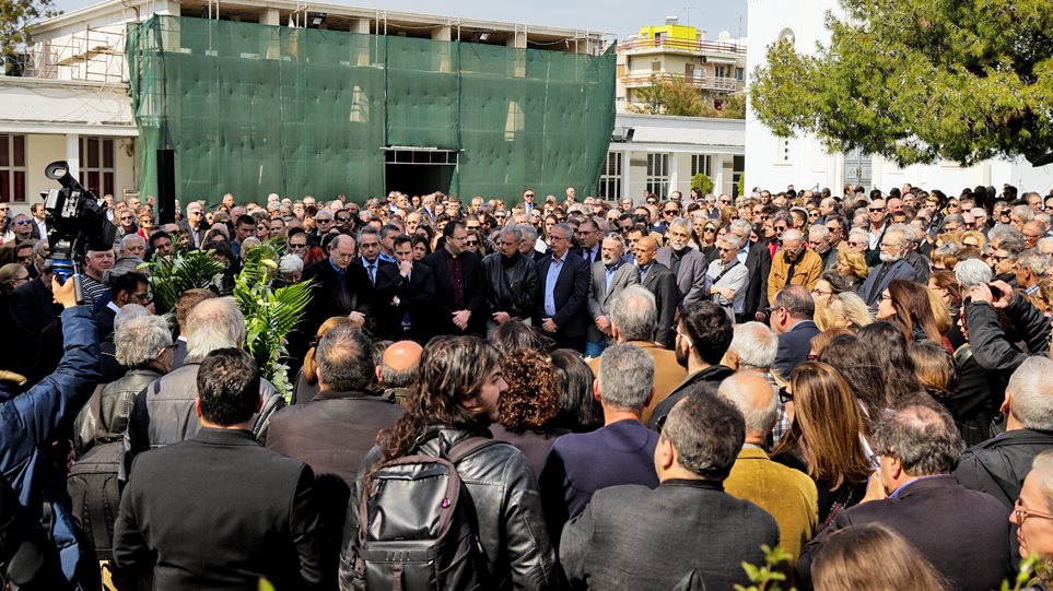 Βασίλης Λυριτζής: Το τελευταίο «αντίο» (pics)