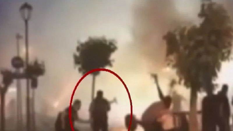 Νέο βίντεο-σοκ από τον θανάσιμο σαϊτοπόλεμο: Η στιγμή που η σαΐτα χτυπά τον Κώστα Θεοδωρακάκη