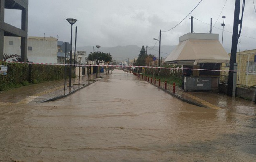 «Πνίγηκε» η Κρήτη: Επιχειρήσεις διάσωσης στη Σητεία – Κινδύνεψαν άνθρωποι