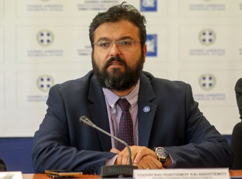 «Στοπ» Βασιλειάδη στην μετακίνηση οπαδών σε Ατρόμητος-Παναθηναϊκός και Final 4 Κυπέλλου βόλεϊ