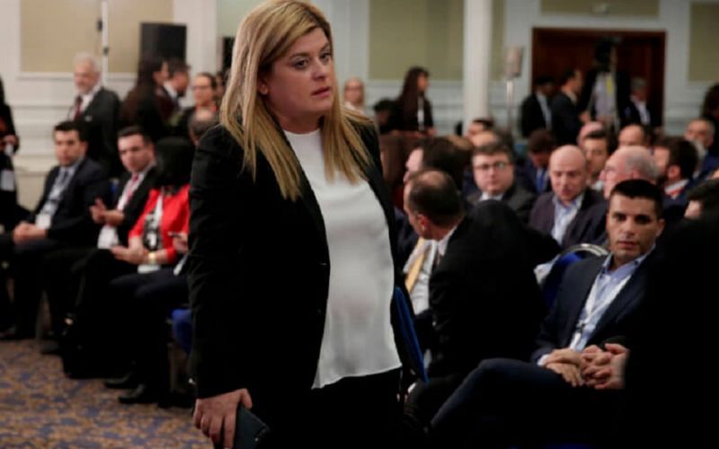 Τους άφησε… σύξυλους η Ελευθερία Χατζηγεωργίου – Έφυγε στη μέση της ομιλίας της! (vid)