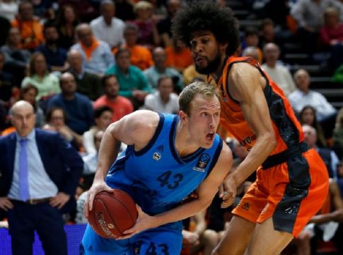 Βαλένθια – Άλμπα Βερολίνου 89-63
