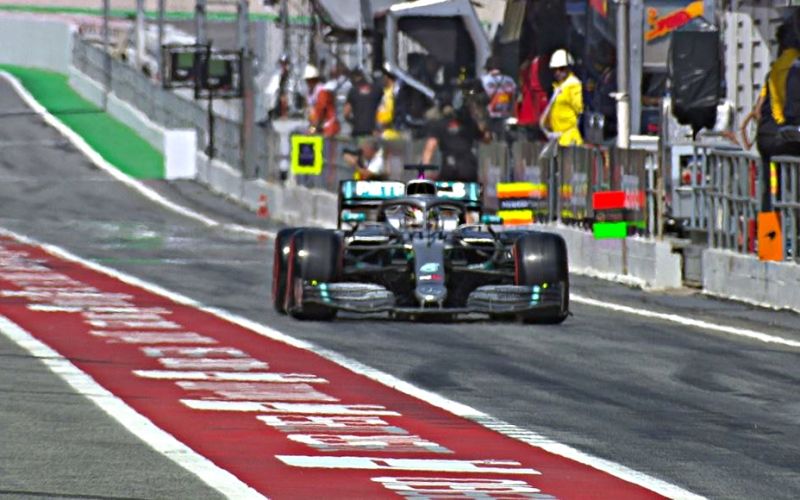 «Απλησίαστη» η Mercedes ο Μπότας την pole position στην Ισπανία
