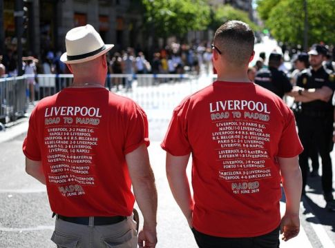 «Βουλιάζει» η Μαδρίτη από 100.000 Άγγλους