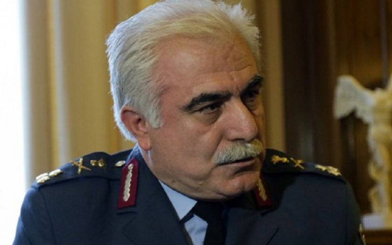 Ο αρχηγός της ΕΛ.ΑΣ. πήγε σε προεκλογική συγκέντρωση του ΣΥΡΙΖΑ – Κινδυνεύει με ΕΔΕ
