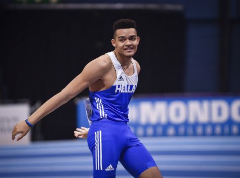 Το αντιρατσιστικό μήνυμα του Καραλή