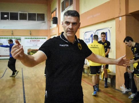 ΑΕΚ: Παραιτήθηκε ο Γραμματικός