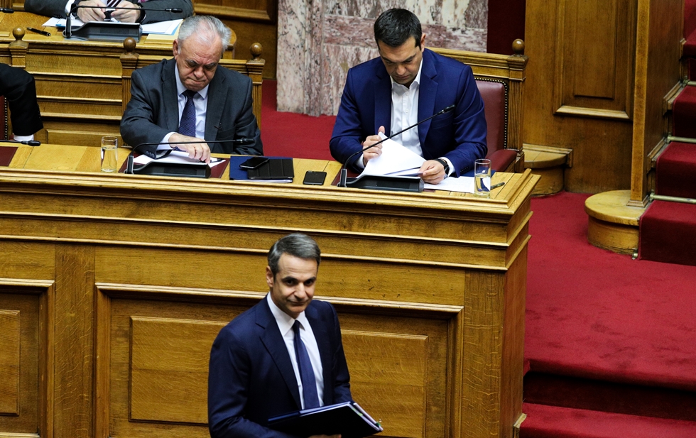 Μητσοτάκης: Προκηρύξτε τώρα εκλογές – Τσίπρας: Ψήφος εμπιστοσύνης για την κυβέρνηση οι ευρωεκλογές