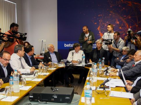 «Ναι» στην αναδιάρθρωση της Basket League λένε οι ομάδες