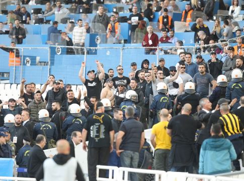 ΠΑΟΚ – ΑΕΚ: «Στρατοί» σε θέση μάχης και ο Θεός… βοηθός