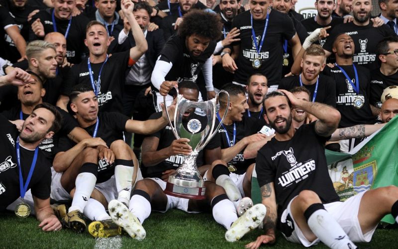 UEFA: «Αυτοί είναι οι νταμπλούχοι της Ευρώπης»