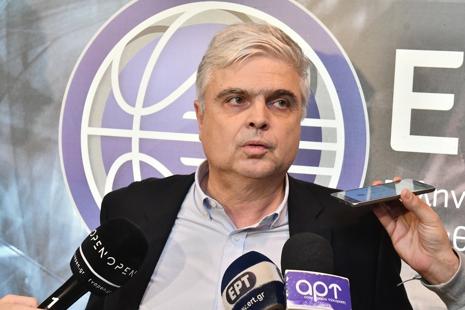 Παπαδόπουλος: «Ο Ολυμπιακός δεν θέλει να παίξει»