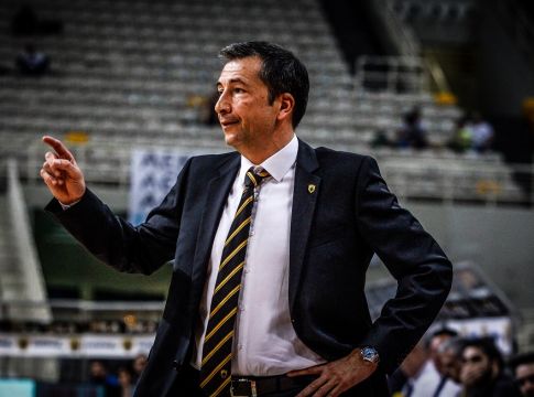 Μπάνκι: «Το ελληνικό μπάσκετ δεν αξίζει αυτή την κατάσταση»