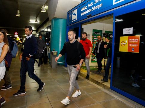 Μεγάλη υποδοχή ετοιμάζει ο κόσμος του Ολυμπιακού στον Βαλμπουενά (pic)