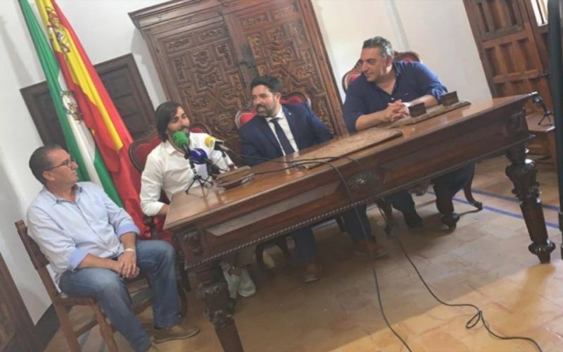 Υποδοχή στο Δημαρχείο της Λόρα Ντελ Ρίο για τον Κρέσπο!
