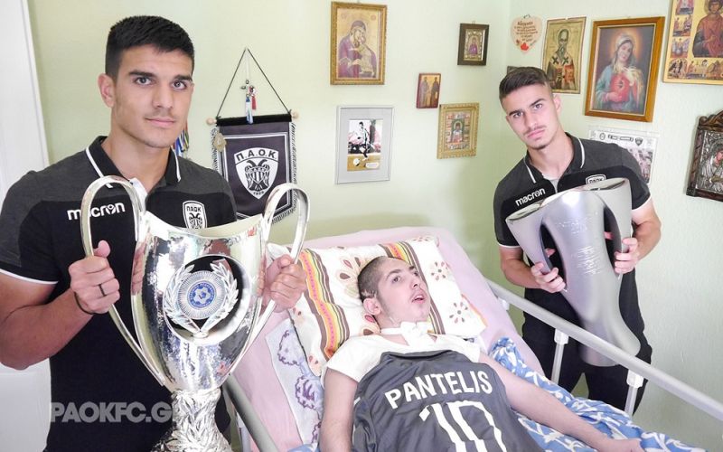 Συγκλονιστική κίνηση του ΠΑΟΚ! Πήγαν τα τρόπαια στον Παντελή Κυριακίδη! (pics)