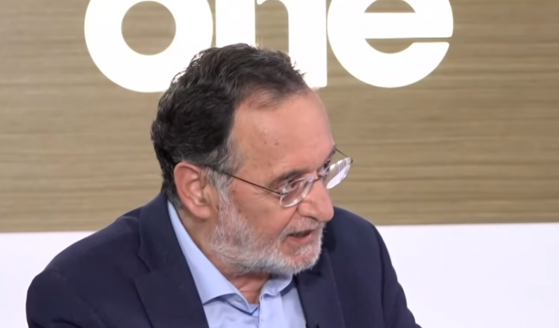 Π. Λαφαζάνης για Βαρουφάκη στο One Channel: «Ο κόσμος προτιμάει τα ιμιτασιόν»