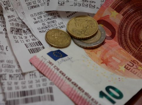Μειωμένος ΦΠΑ: Αυτά είναι τα προϊόντα που θα είναι φθηνότερα από τη Δευτέρα (20/05)