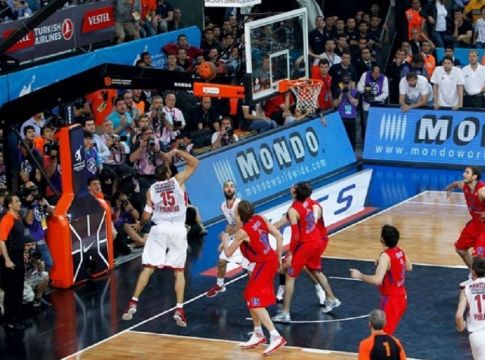 Ολυμπιακός: Το βλέμμα παγώνει, η καρδιά σταματά…