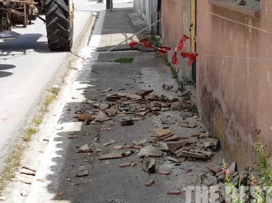 Δεκάδες τραυματίες από τον σεισμό στην Αλβανία – Κατέρρευσαν πολυκατοικίες