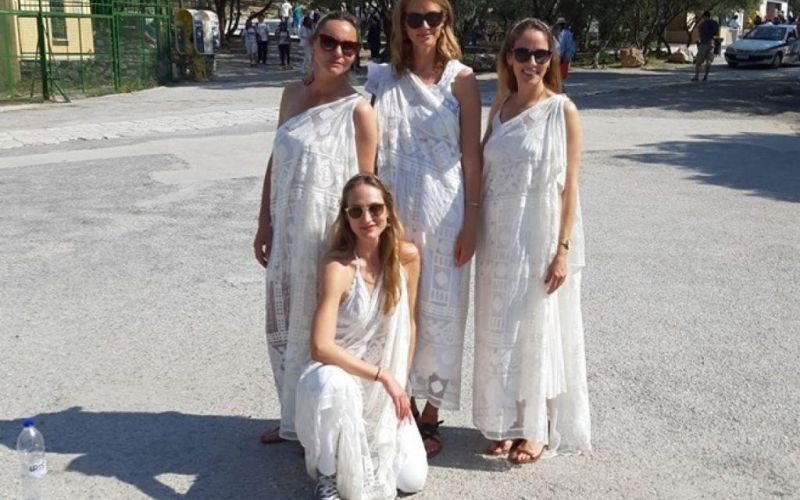 Οι Γερμανίδες που έφαγαν πόρτα στην Ακρόπολη: «Είμαστε στην Ευρώπη ή μήπως στο Ιράν;»