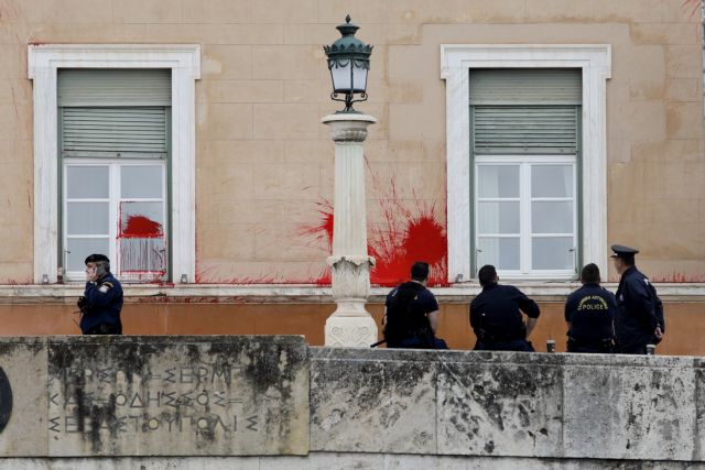 Ρουβίκωνας: Τη σύλληψή του προαναγγέλλει ο Καλαϊτζίδης για την επίθεση στη Βουλή