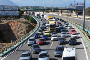 Επιστρέφονται πινακίδες και άδειες οδήγησης λόγω εκλογών