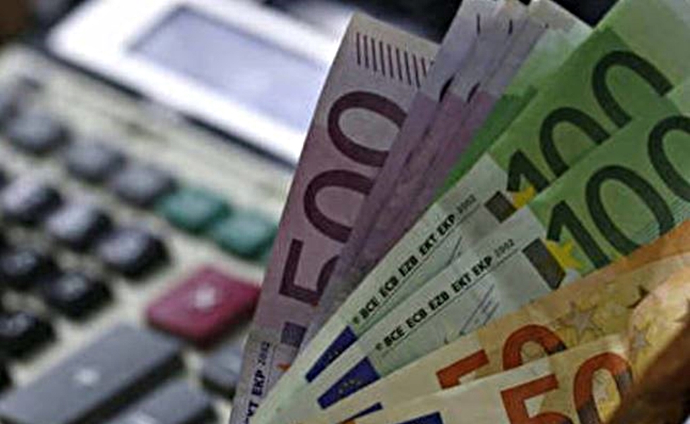 Ποιοι μένουν «έξω» από τις 120 δόσεις (vid)
